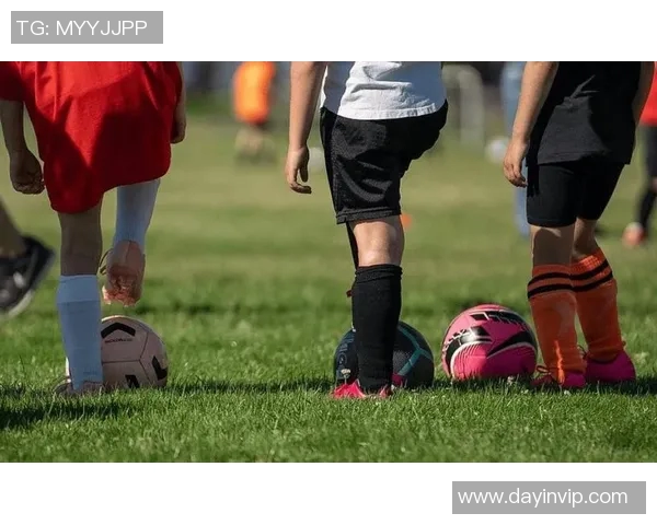 足球的魅力与技术分析探讨以及对未来发展的展望与思考 足球的魅力与技术分析探讨以及对未来发展的展望与思考